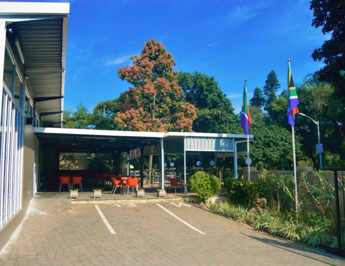 Essenwood Park Hotel Durban Bagian luar foto
