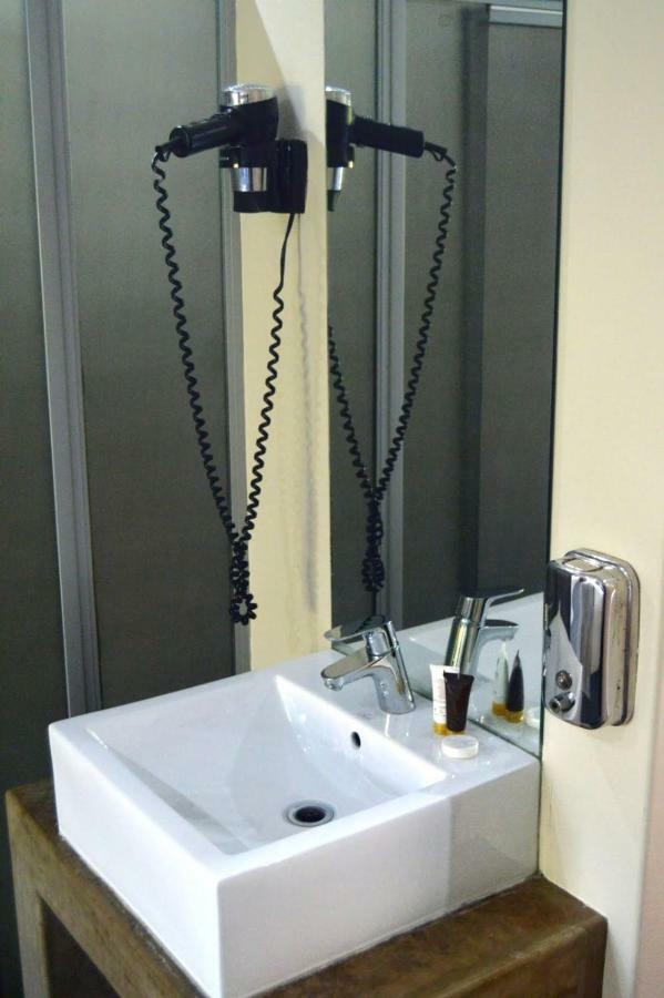 Essenwood Park Hotel Durban Bagian luar foto