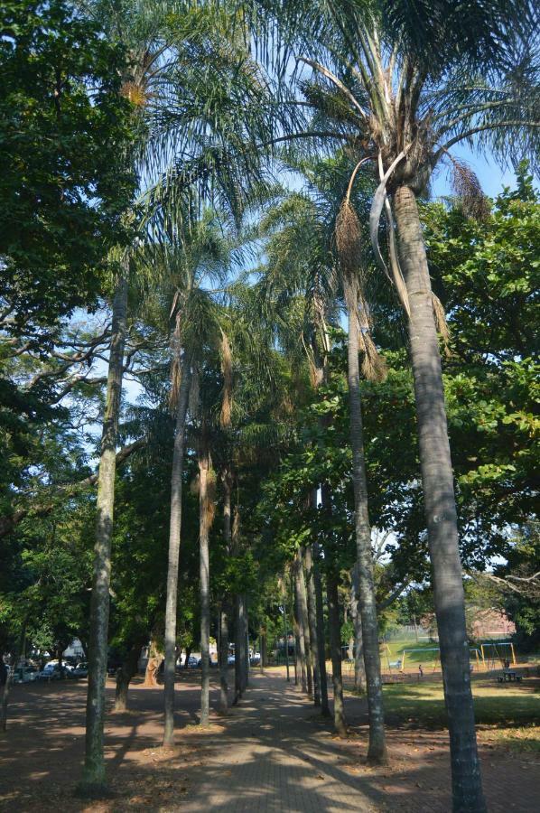 Essenwood Park Hotel Durban Bagian luar foto